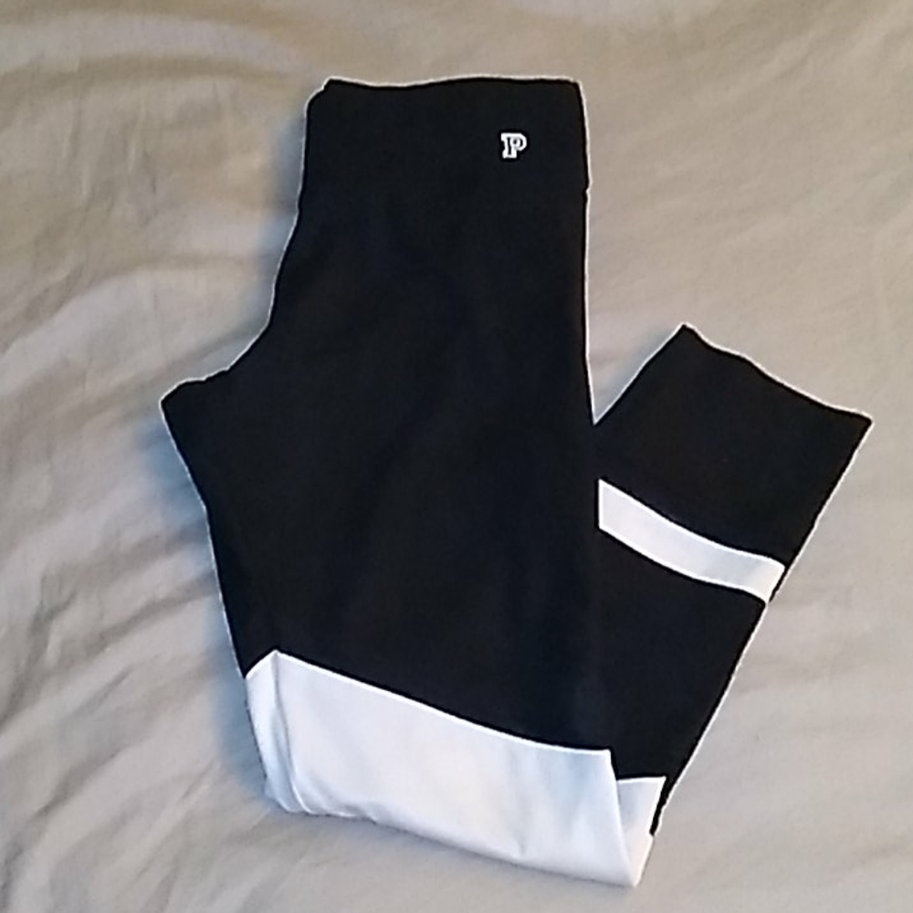 PINK Ultimate V leggings w/mesh